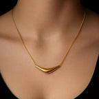 18K Gold Plated Minimal Curve Bar Necklace