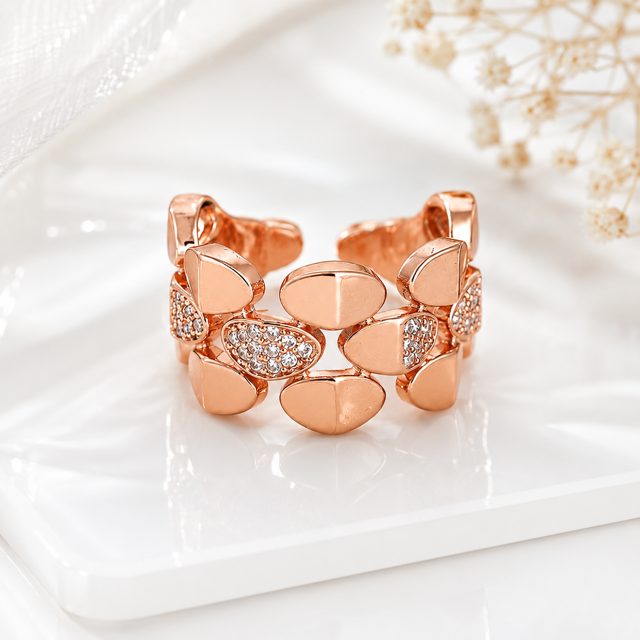 Éclat Rose Gold Statement Ring