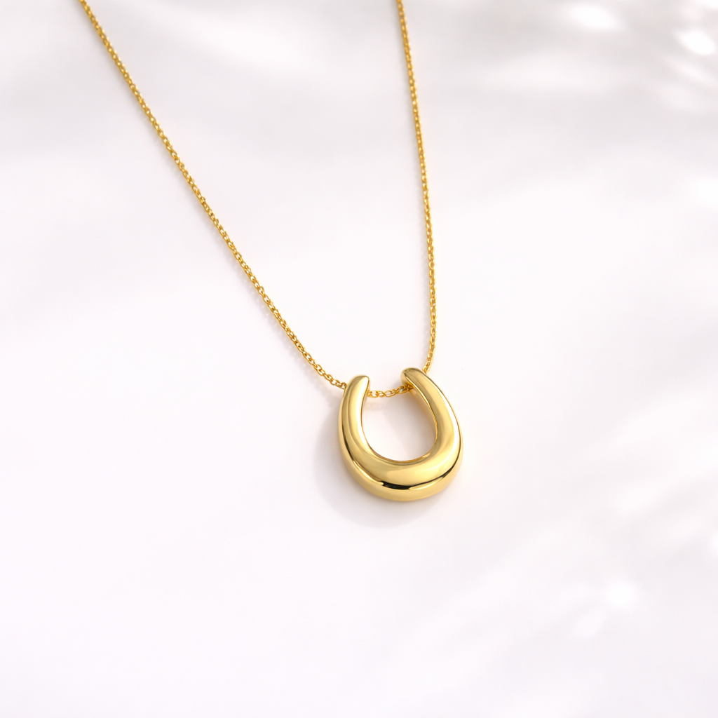 18K Gold Plated Minimal U Pendant Necklace