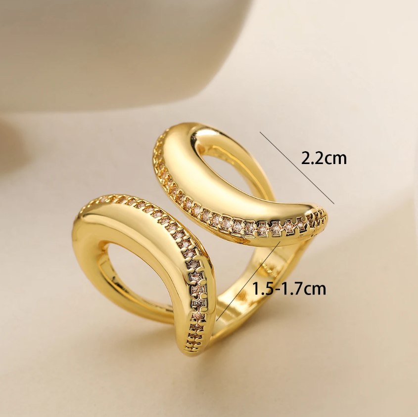 Golden Loop Luxe Anti-Tarnish Statement Ring